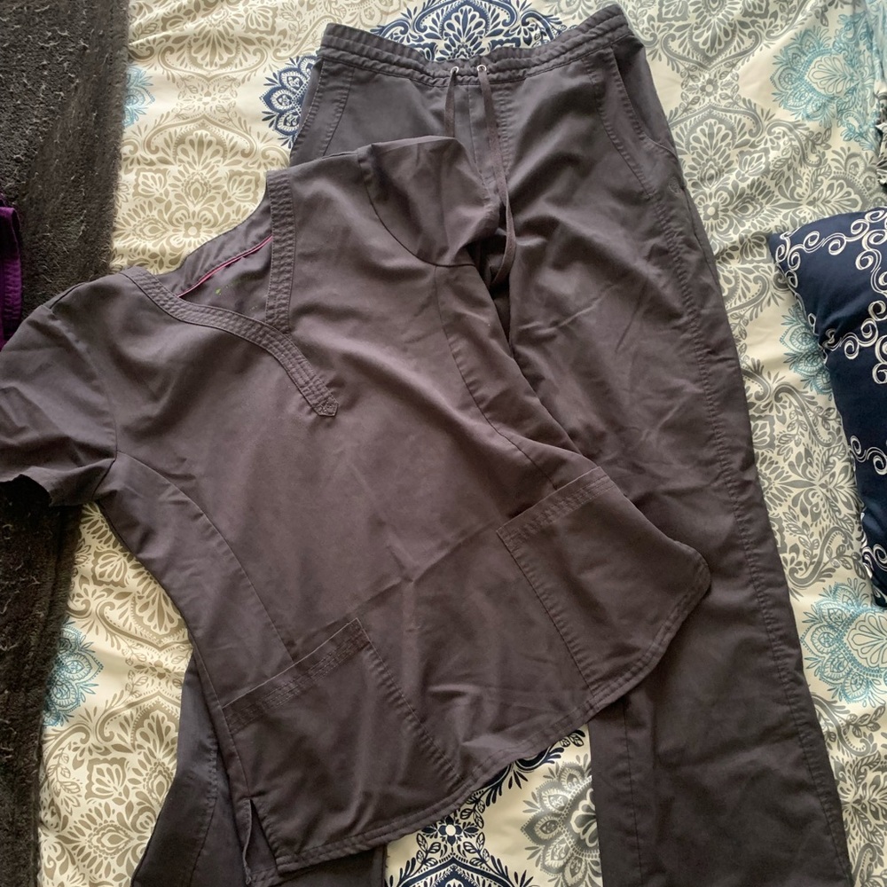 Woman’s scrubs set